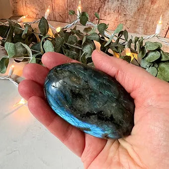 Labradorite Palm Stone - Crystal for communication