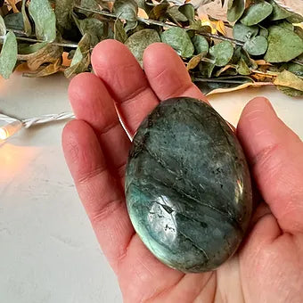 Labradorite Palm Stone - Stone of Intuition and Insight