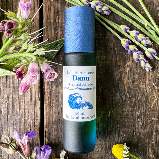 Danu essential oil roller - aromatherapy for wisdom, abundance, flow, healing - Goddess Roller