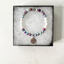 Load image into Gallery viewer, Aromatherapy Diffuser Charm Bracelet - Traveler&#39;s Gift - Charm Bracelet - Compass Charm Bracelet
