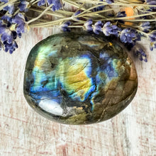 Load image into Gallery viewer, Labradorite Palm Stone - Crystal for Wisdom - Dreamer&#39;s Stone - Third Eye Chakra Crystal