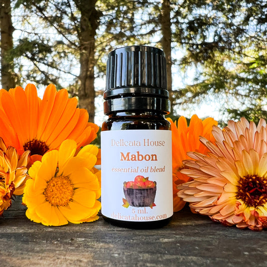 Mabon Essential Oil Blend - Autumnal Equinox Aromatherapy - Harvest Festival - Spicy, Sweet, Fall Fragrance