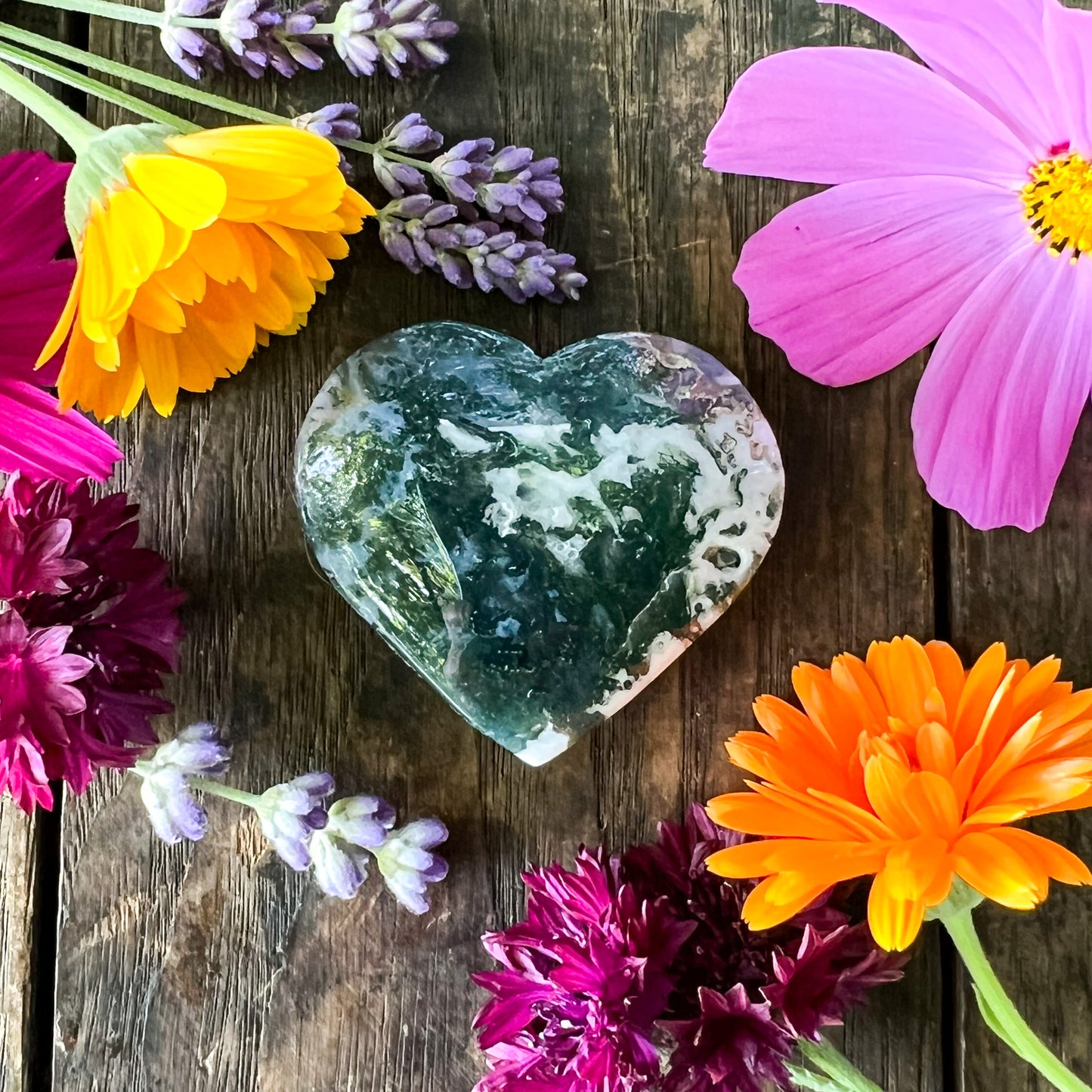 Moss Agate Crystal Heart - Crystal for Abundance, Renewal & New Beginnings