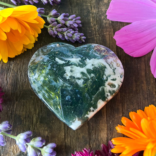 Moss Agate Crystal Heart - Crystal for Abundance, Renewal & New Beginnings