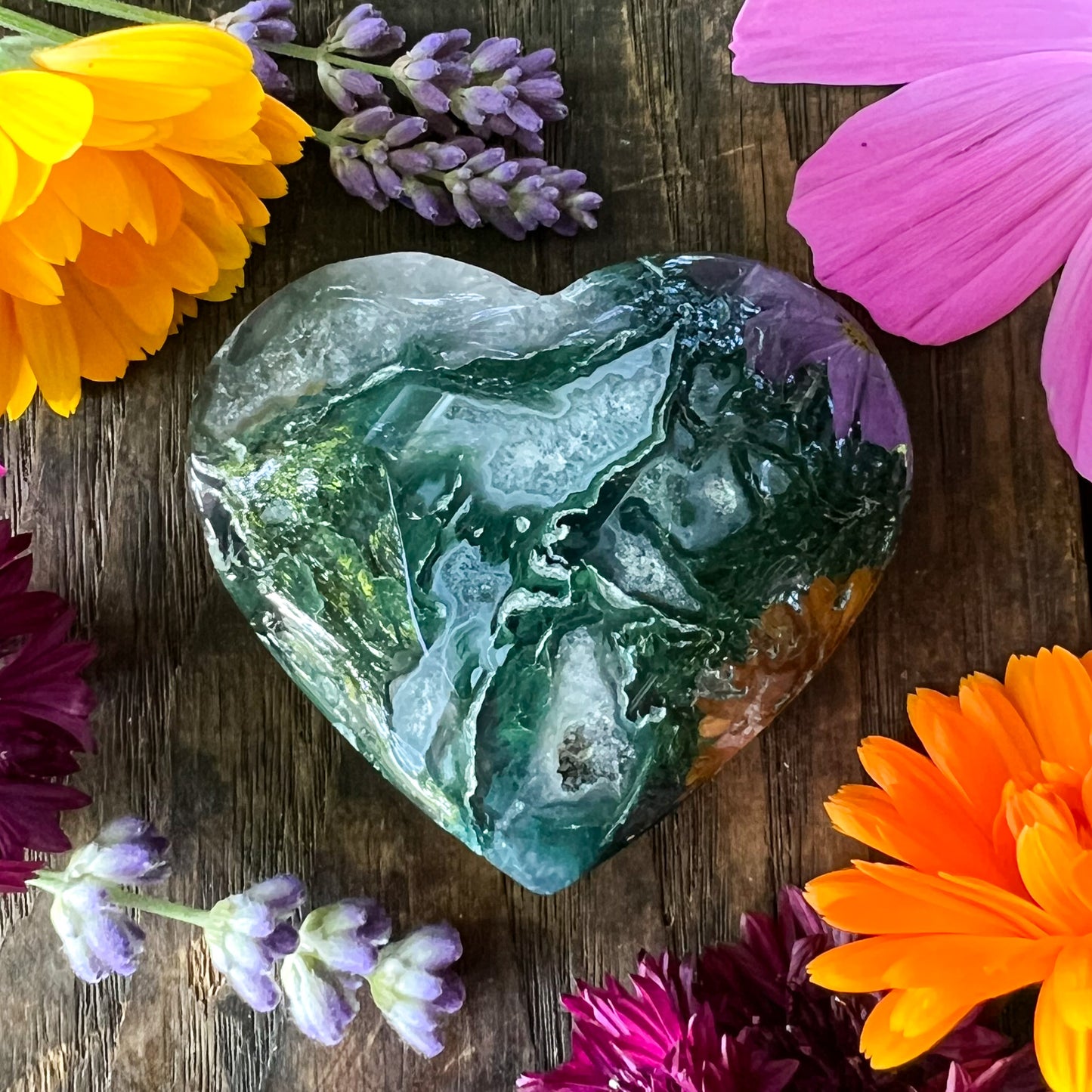 Moss Agate Crystal Heart - Crystal for Abundance, Renewal & New Beginnings