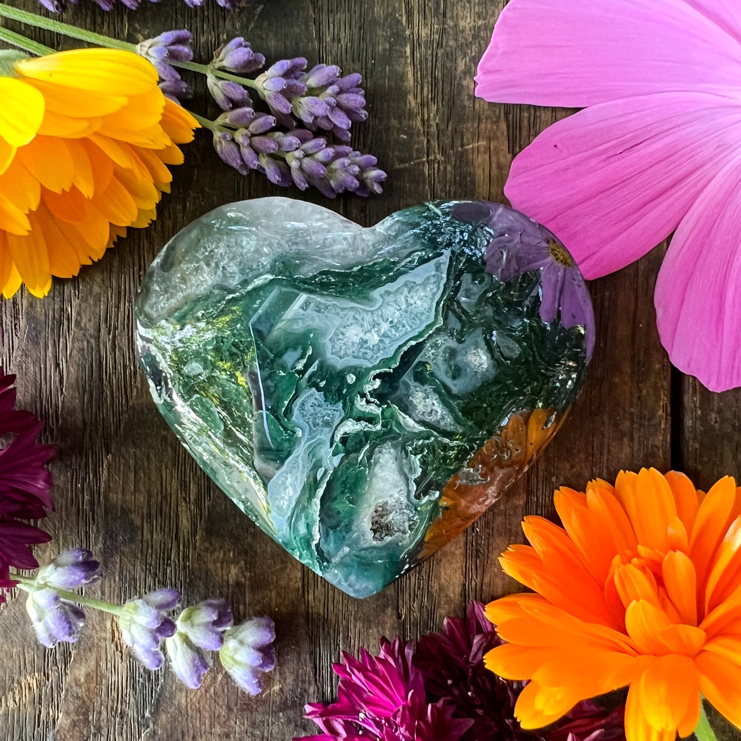 Moss Agate Crystal Heart - Crystal for Abundance, Renewal & New Beginnings