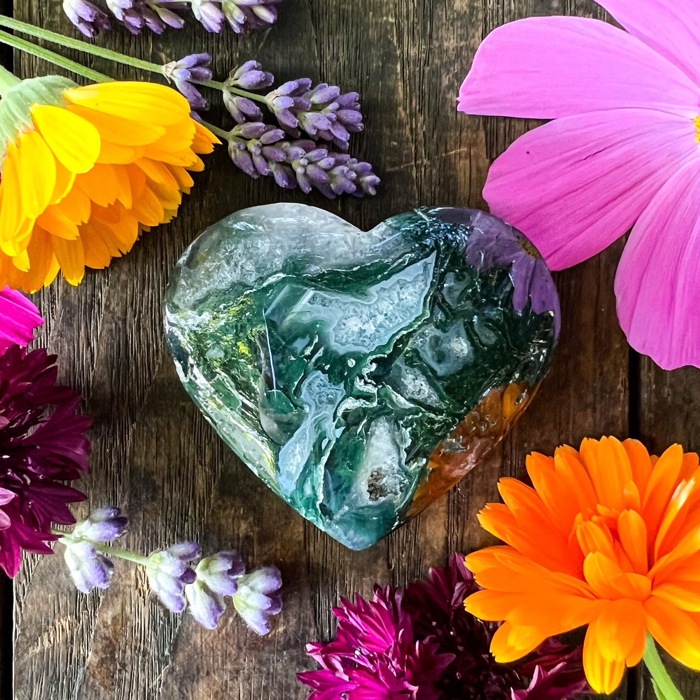 Moss Agate Crystal Heart - Crystal for Abundance, Renewal & New Beginnings