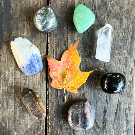 Travel Protection Crystals Set - Grounding, Positive Energy, Stress Relief - Root Chakra balancing