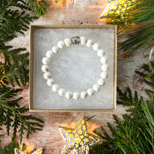 White Turquoise Diffuser Bead Bracelet Size Medium / Aromatherapy Diffuser Bracelet / Friend Jewelry Gift / Boho Jewelry Gift / Lava Bead Diffuser Bracelet