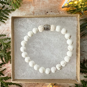 White Turquoise Diffuser Bead Bracelet Size Medium / Aromatherapy Diffuser Bracelet / Friend Jewelry Gift / Boho Jewelry Gift / Lava Bead Diffuser Bracelet