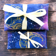 Load image into Gallery viewer, Flax and Lavender Heat Pack and Eye Pillow Gift Set - Constellations Flax and Lavender Heat Pack Gift Set