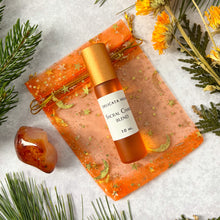 Load image into Gallery viewer, Sacral Chakra Aromatherapy Roller and Carnelian Crystal - Second Chakra Healing - Sacral Chakra Aromatherapy and Gem Stone Set
