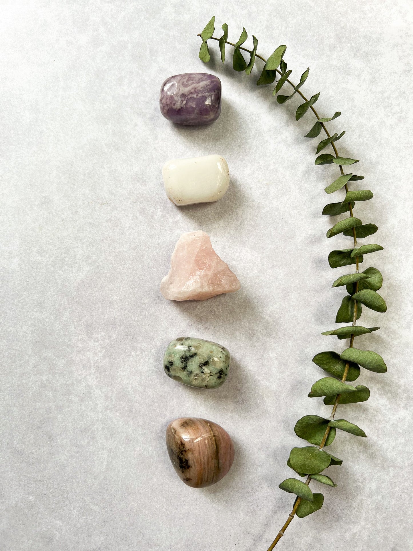 Stones of the Heart - Love Crystals - Stones of Love - Rose Quartz - Kiwi Jasper - Lepidolite - Snow Quartz - Rhodonite - Delicata House Crystals Set